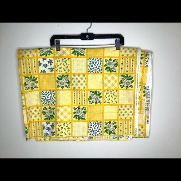 Other - < Vintage Floral Print Cloth Material >